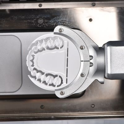 1600rpm 5 محور ماشین آسیاب دندان محور چرخش زاویه محور A: ± 360 ° B: + 30 ° ~ - 120 °